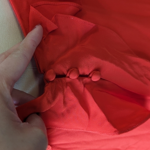 Tibi Ruffle V Neck Shift Mini Silk Dress Red 2 cocktail party summer valentines - Picture 7 of 9